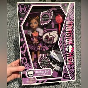 Monster High Clawdeen Wolf Doll with Purple and Black Outfit